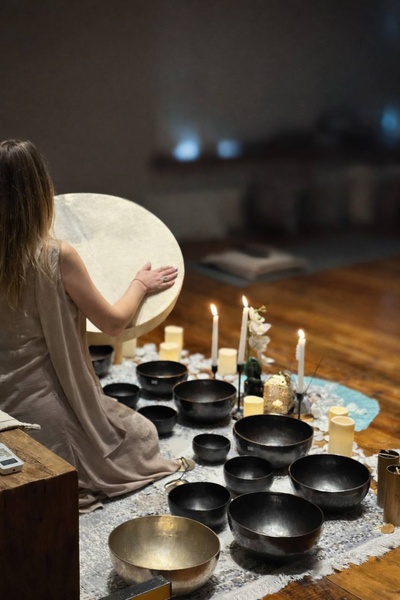 Весна, цветы и комплименты