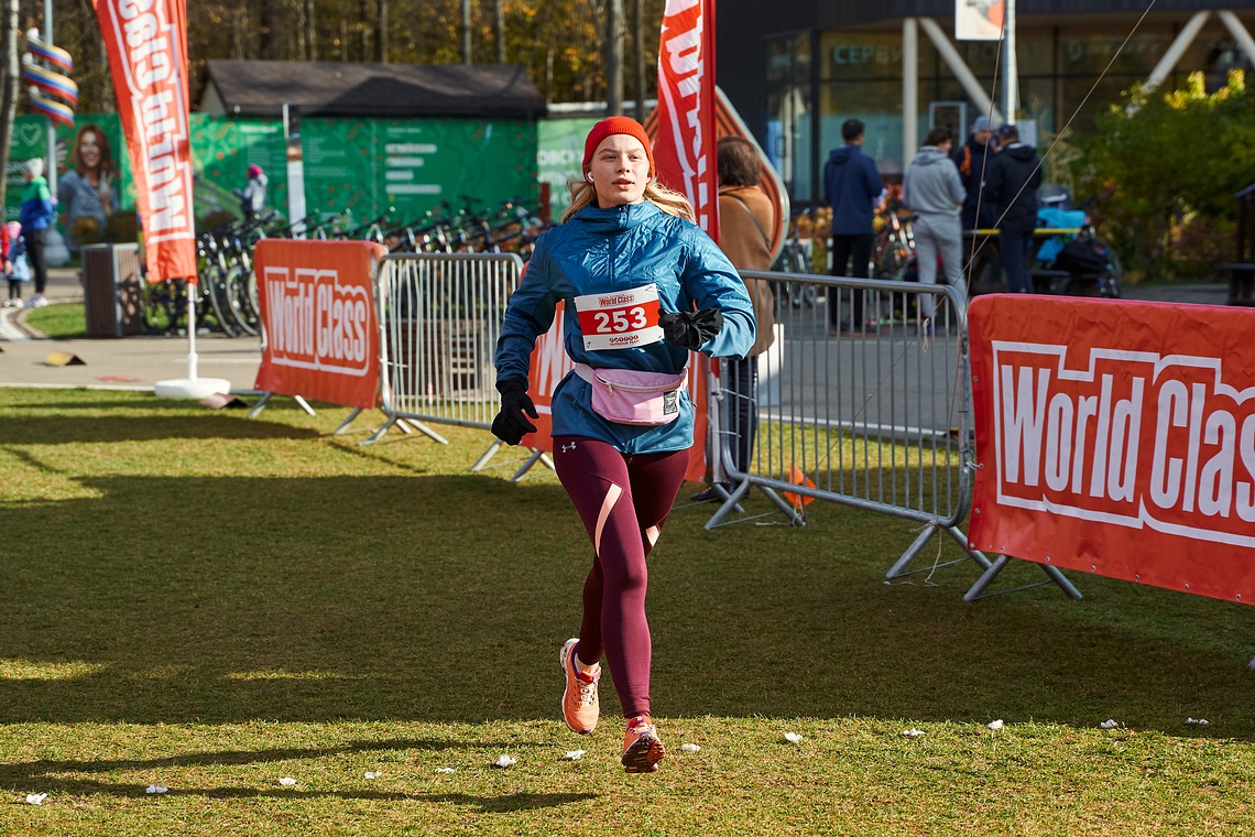 17.10. 462, 17.10.20 World Class Cross