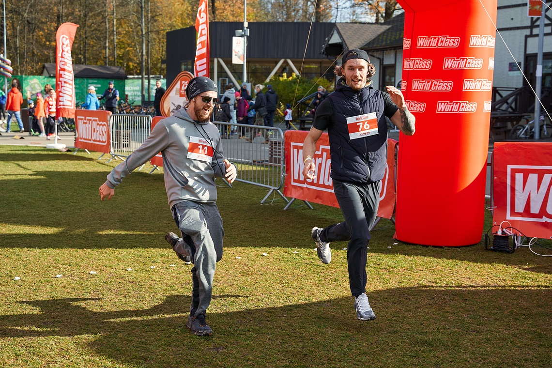 17.10. 468, 17.10.20 World Class Cross